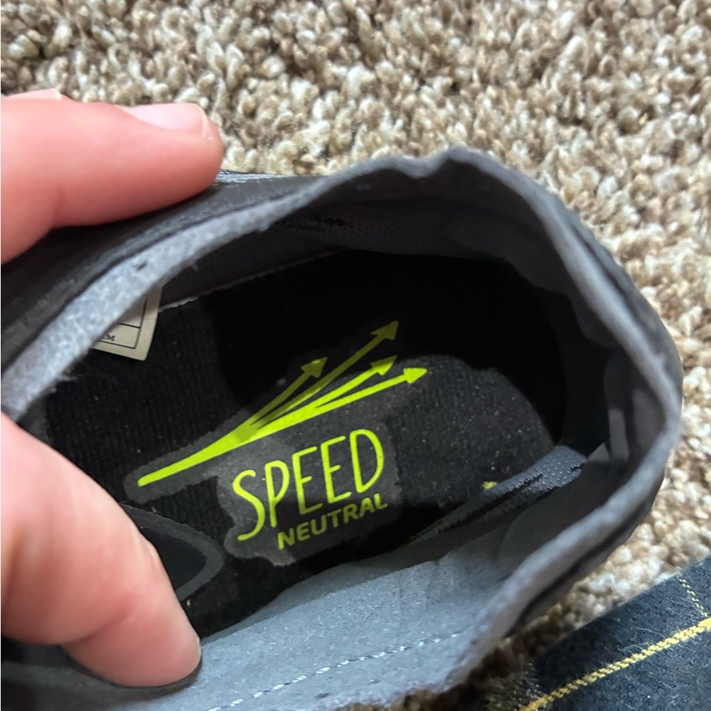 Brooks Black and Lime Green Track Spikes - Picture 4 of 7